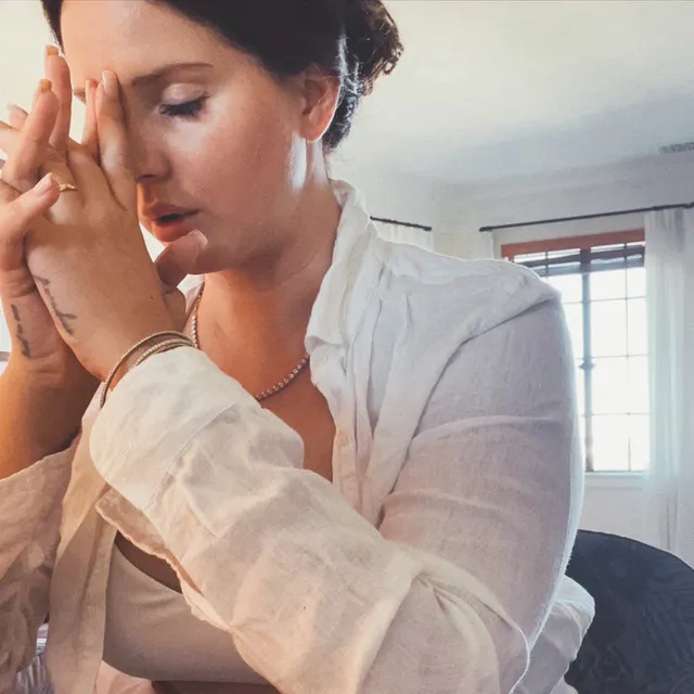 Lana Del Rey – Say Yes to Heaven