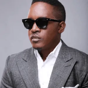 MI Crowd Mentality (ft. Uche)