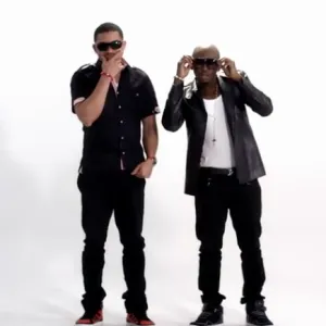 Bracket Looking At You