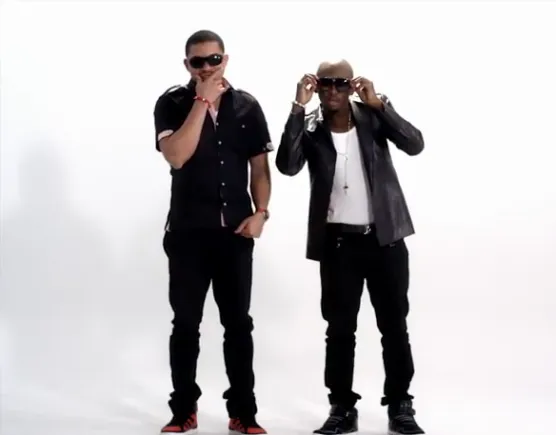 Bracket – Looking at You